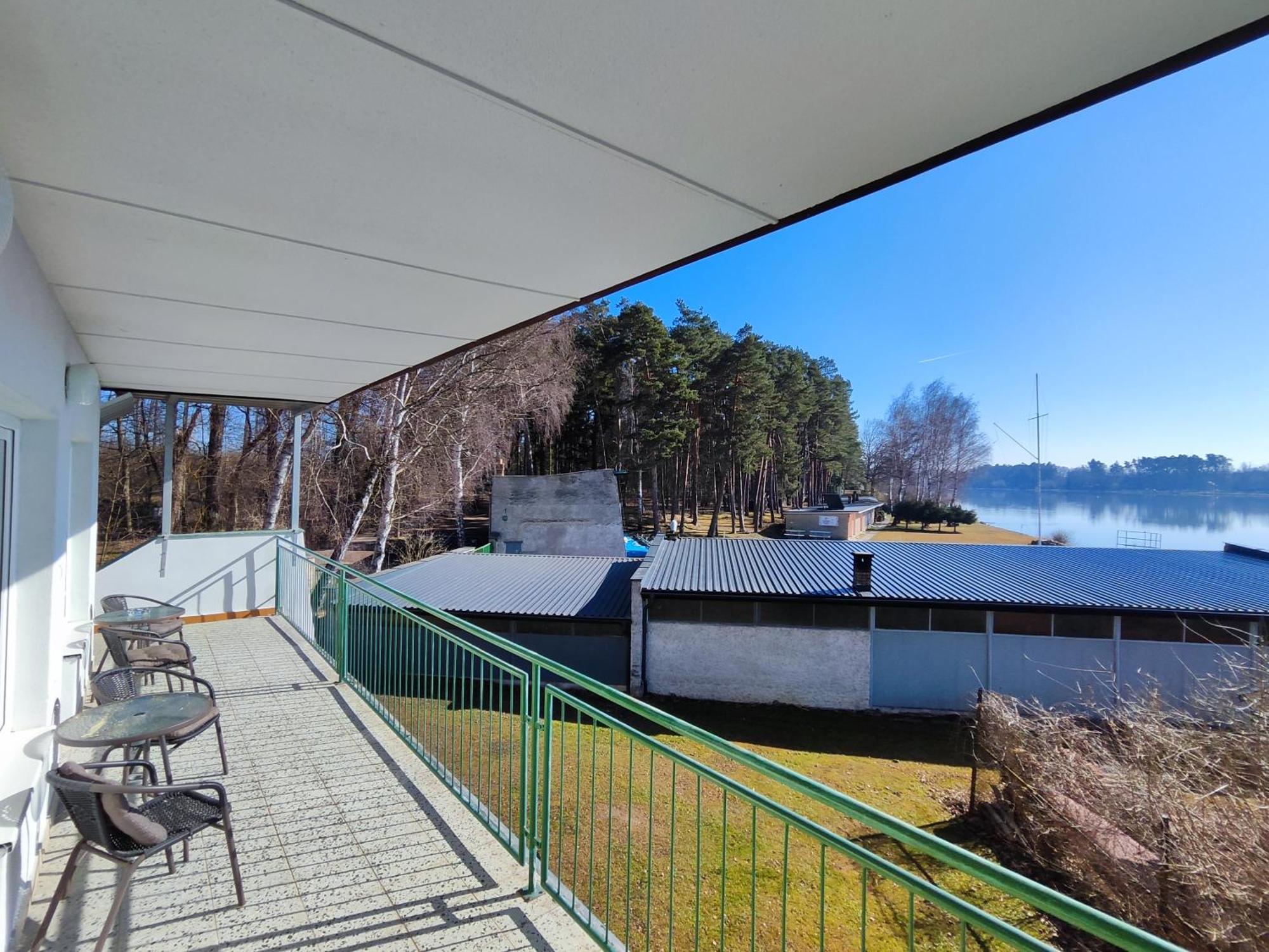 Yacht Club Bezdrev Ξενοδοχείο Hluboká nad Vltavou Εξωτερικό φωτογραφία